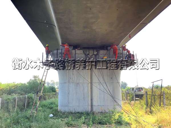 湖南--更換高鐵盆座及糾偏